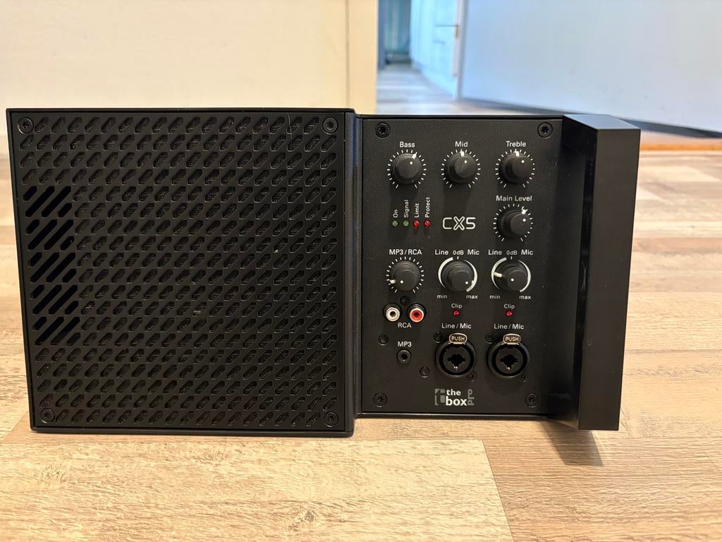 The Box Pro cx 5 monitor inclusief case en standaard!, Muziek en Instrumenten, Ophalen of Verzenden, Zo goed als nieuw, Minder dan 500 watt