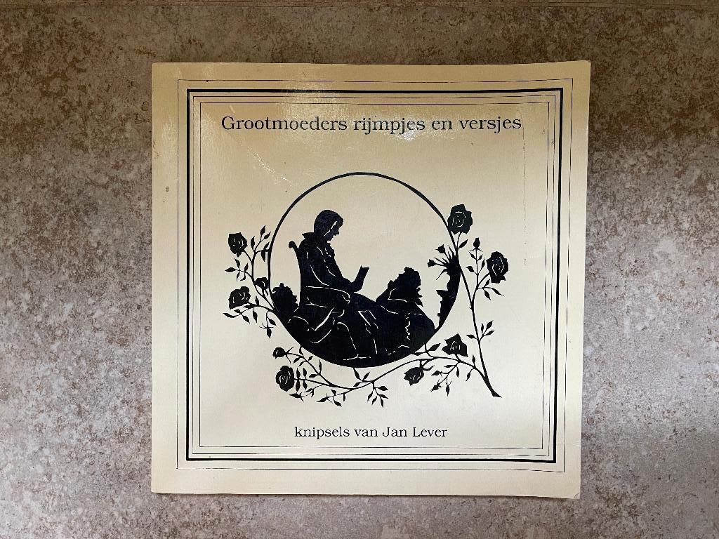 "Grootmoeders Rijmpjes en Versjes" 'Knipsels van Jan Lever', Ophalen of Verzenden, Zo goed als nieuw