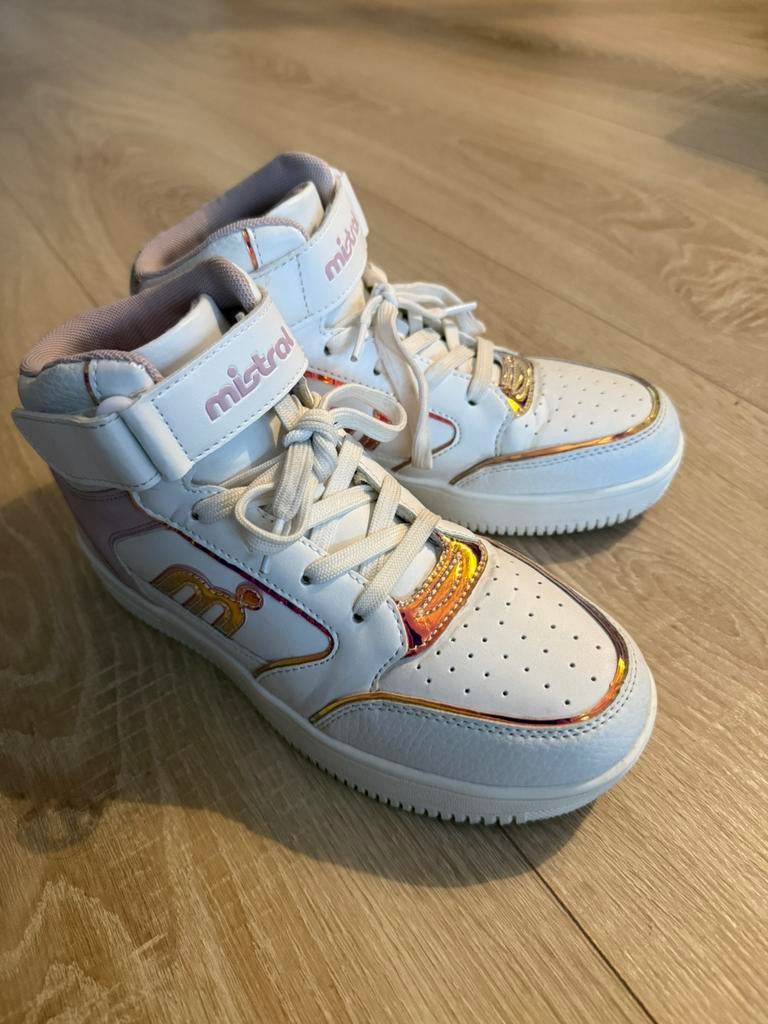 Meisjes Sneekes mt 37, Meisje, Sportschoenen, Ophalen of Verzenden, Zo goed als nieuw