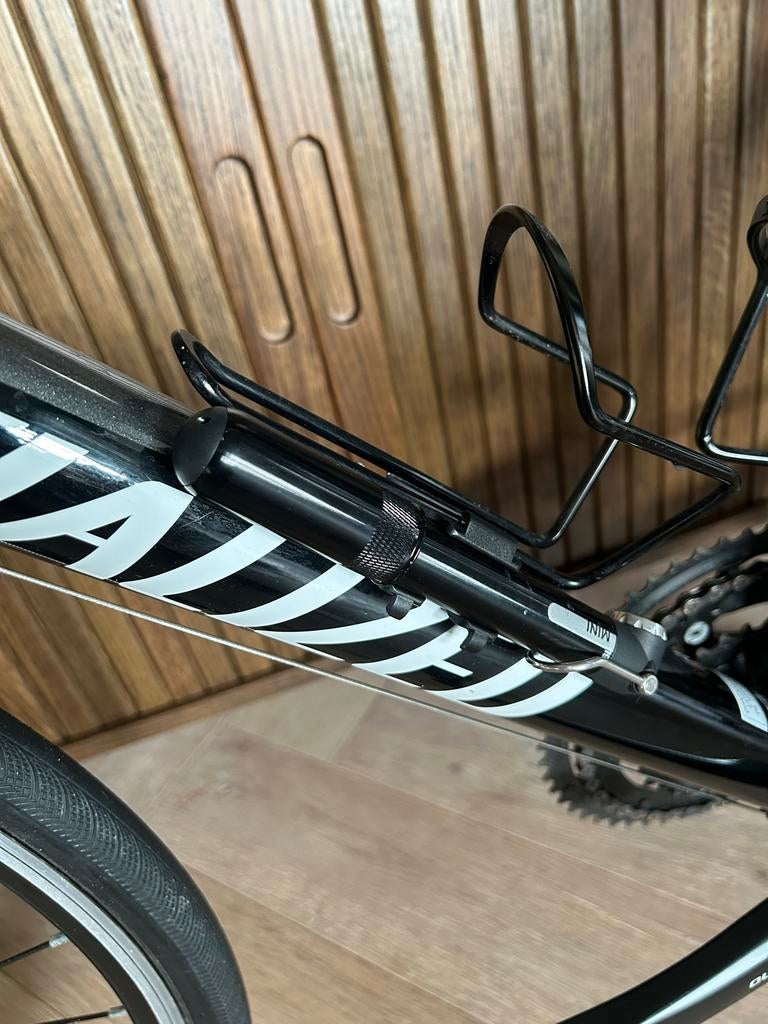 Specialized racefiets - framemaat L, Fietsen en Brommers, Fietsaccessoires | Fietspompen, Zo goed als nieuw, Drukmeter, Ophalen