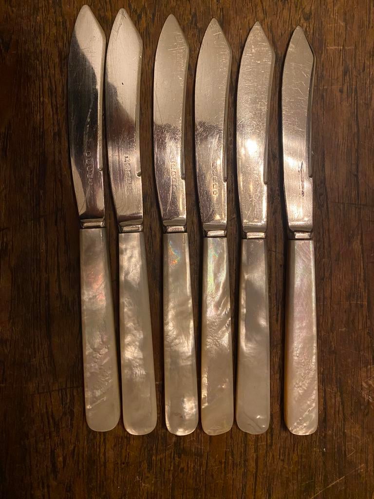 Set van 6 zilveren of verzilverde fruitmesjes parelmoer heft, Antiek en Kunst, Antiek | Bestek, Ophalen of Verzenden