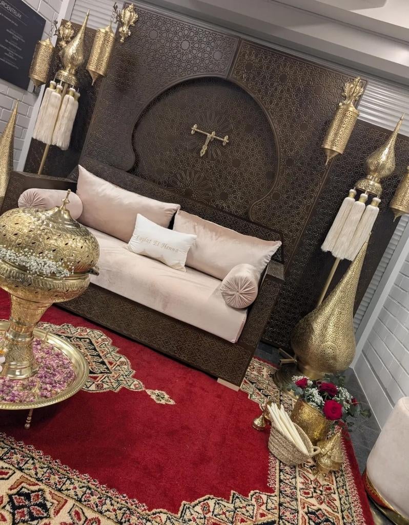 TE HUUR: Taqlidi Stage -- Henna Stage -- Henna Decoratie, Ophalen of Verzenden, Zo goed als nieuw, Overige