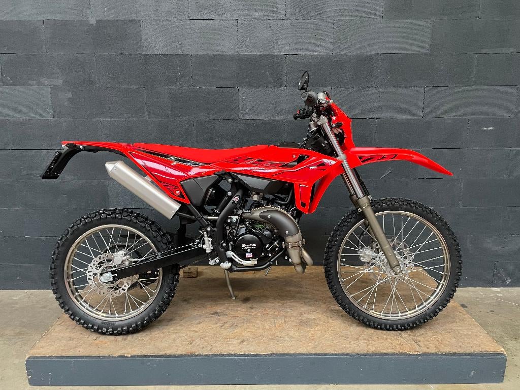 Beta RR 50 Enduro 2026 Rood, Nieuw 50cc AM6 Voorraad, Ophalen, 6 versnellingen, Maximaal 45 km/u, Nieuw