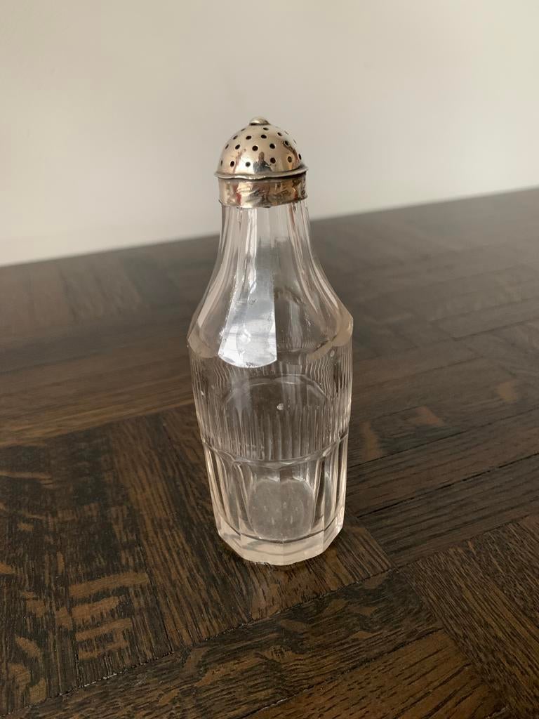 Antiek peperflesje met zilveren dop., Ophalen of Verzenden