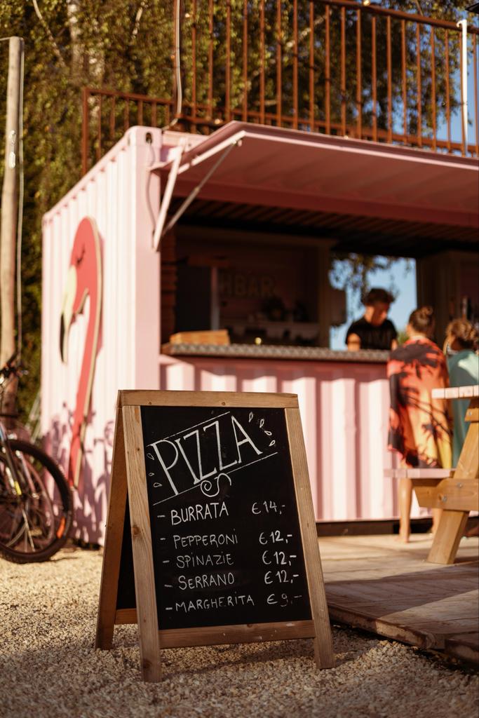 Professionele Beachbar Container - Flamingo Roze, Verzenden, Gebruikt, Complete inventaris