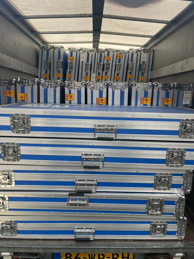 Ledparren  Flightcases 121cm x 44,5cm 6+7,5cm hoog ZGAN, Ophalen, Zo goed als nieuw, Overige instrumenten