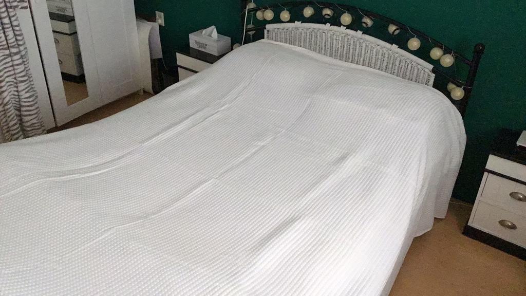 Beddensprei, Ophalen, Zo goed als nieuw, Tweepersoons, Modern