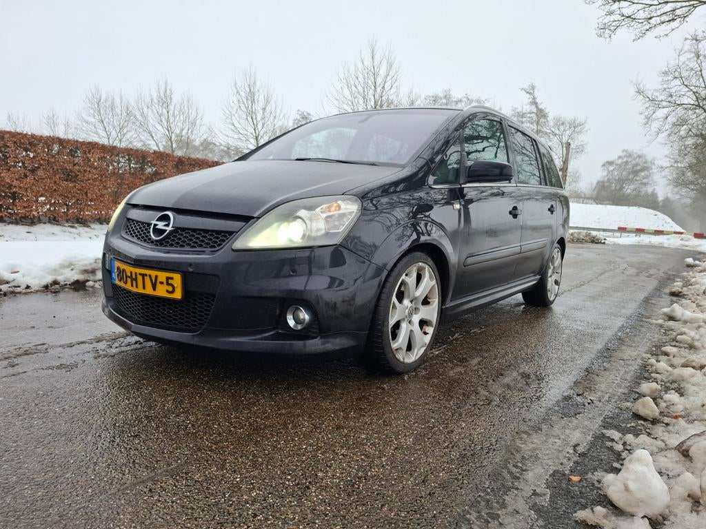 Opel zafira b OPC, nwe apk, nwe klepseals, xenon, pdc rondom, Auto's, Opel, Voorwielaandrijving, 1998 cc, 4 cilinders, 7 stoelen