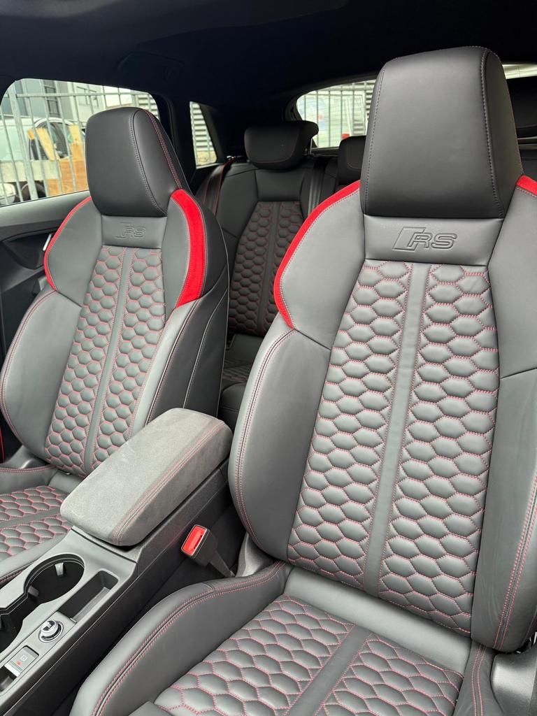 Foto 23 van RS6, RSQ3(2x), RS3, GLC63s, A45s, Golf 8R - App: 0618646980