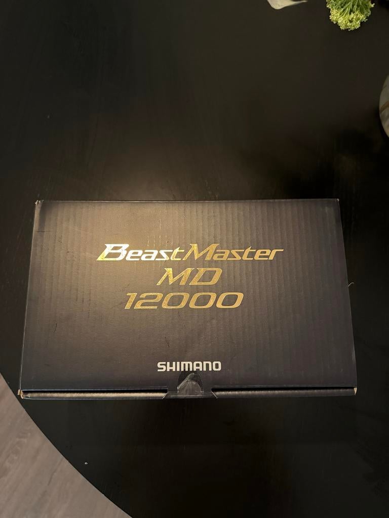 Shimano Beastmaster MD 12000 Splinternieuw, Watersport en Boten, Hengelsport | Karpervissen, Ophalen of Verzenden, Nieuw, Molen