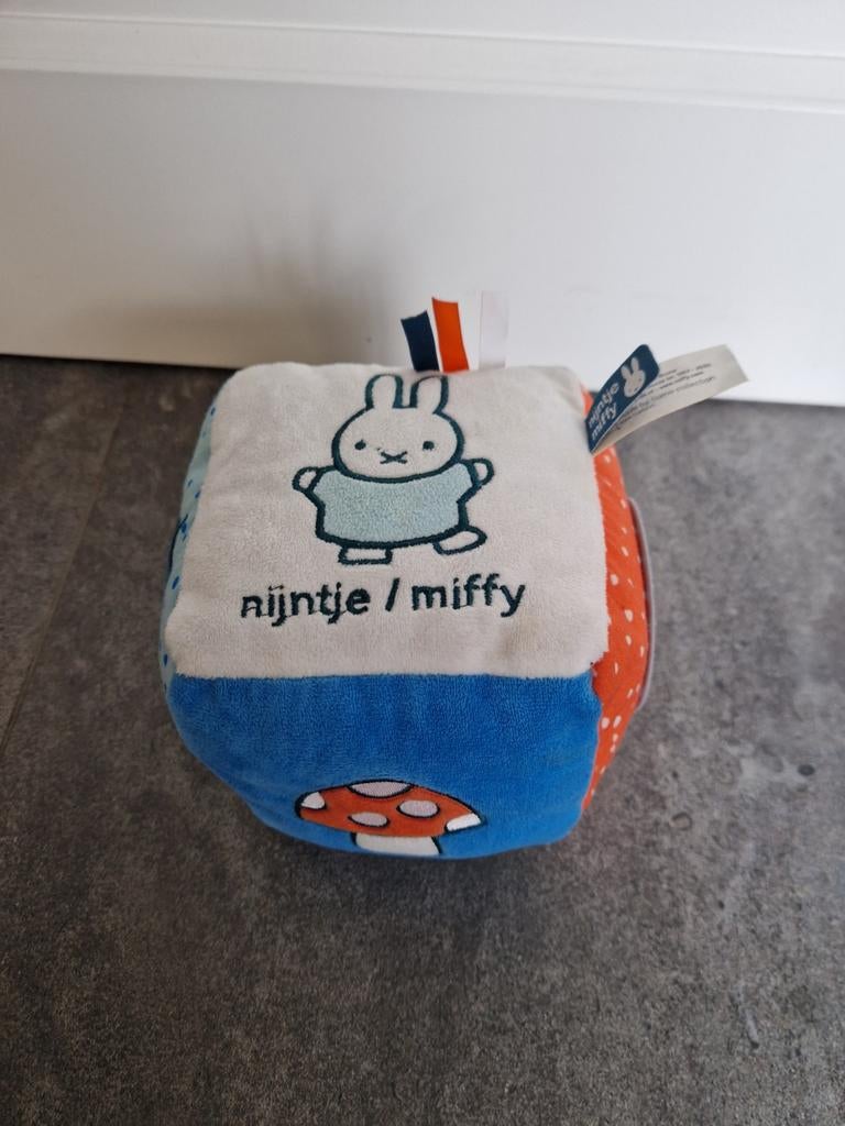 Nijntje speelkubus, Diversen, Ophalen