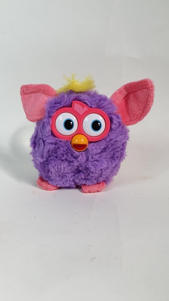 Furby knuffel, roze en paars met zuignap, Famosa. 8B1, Kinderen en Baby's, Speelgoed | Knuffels en Pluche, Tweedehands verkoop