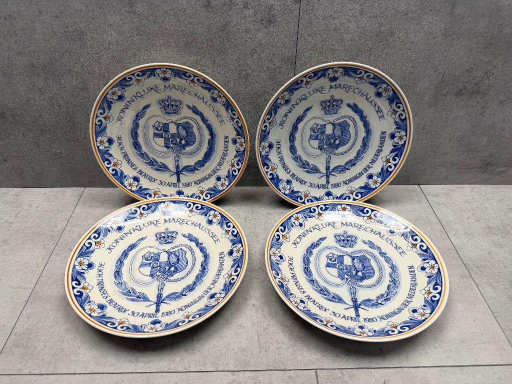 4x bord Delfst Blauw - Marechaussee - 11042, Ophalen of Verzenden