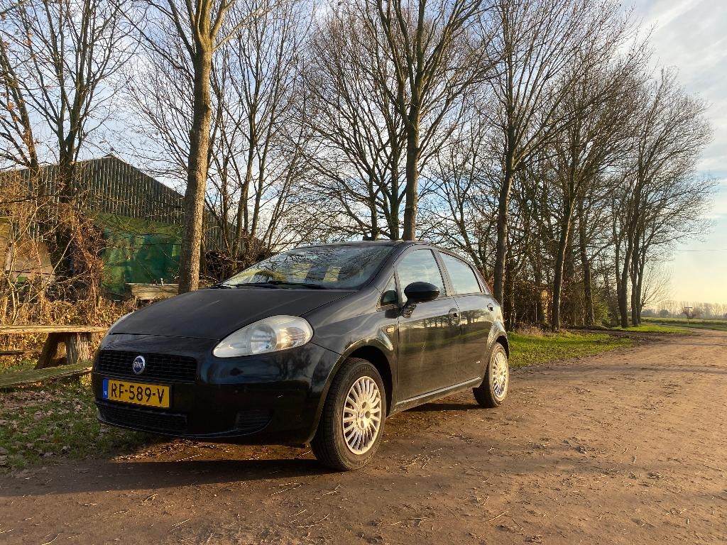 Fiat Punto 1.4 5DR 2007 Zwart, Voorwielaandrijving, Stof, 40 €/maand, 4 cilinders