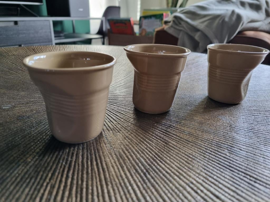 Set van 3 espressokopjes van Revol, Keramiek, Ophalen of Verzenden, Zo goed als nieuw, Overige stijlen
