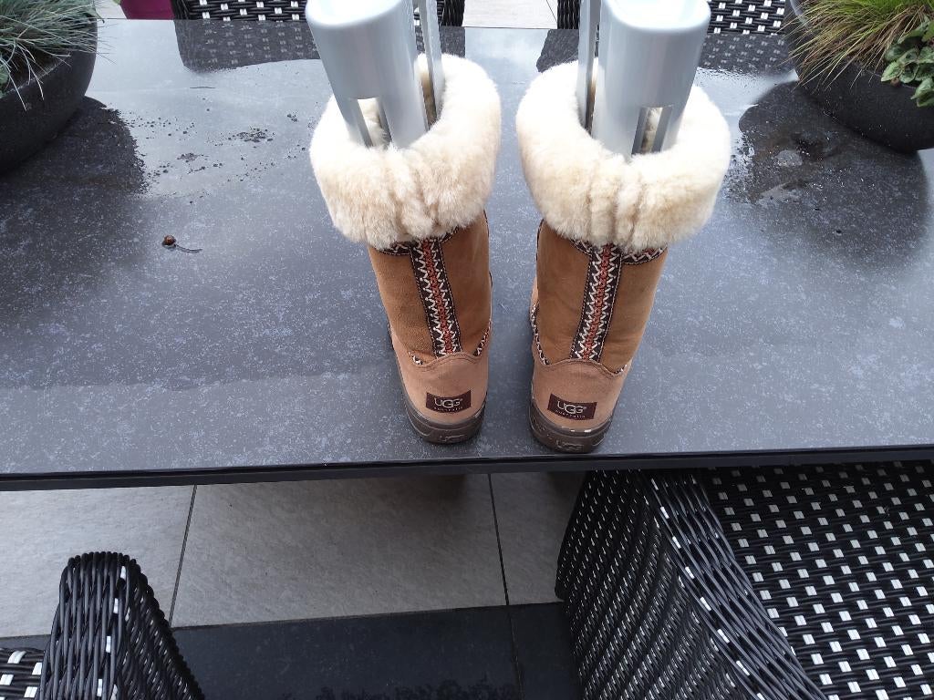 Originele Uggs, Ophalen, Hoge laarzen, Bruin, Zo goed als nieuw
