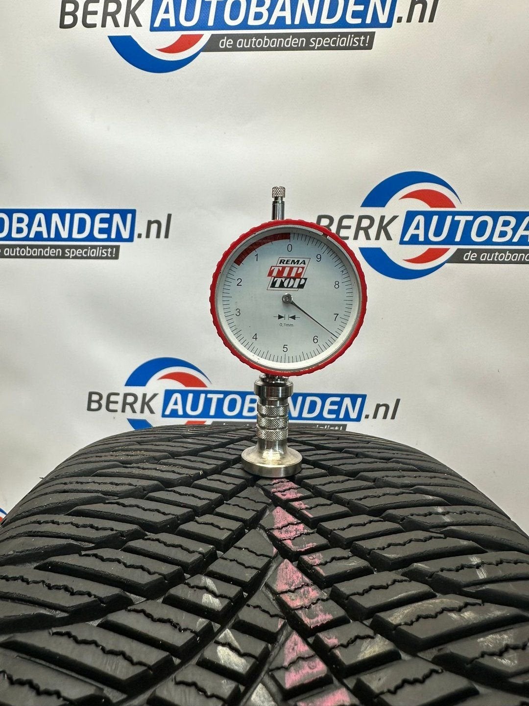 2x Goodride All Season Elite XL 235/45 R17 97W 235/45/17 235, Gebruikt, -, -, 17 inch