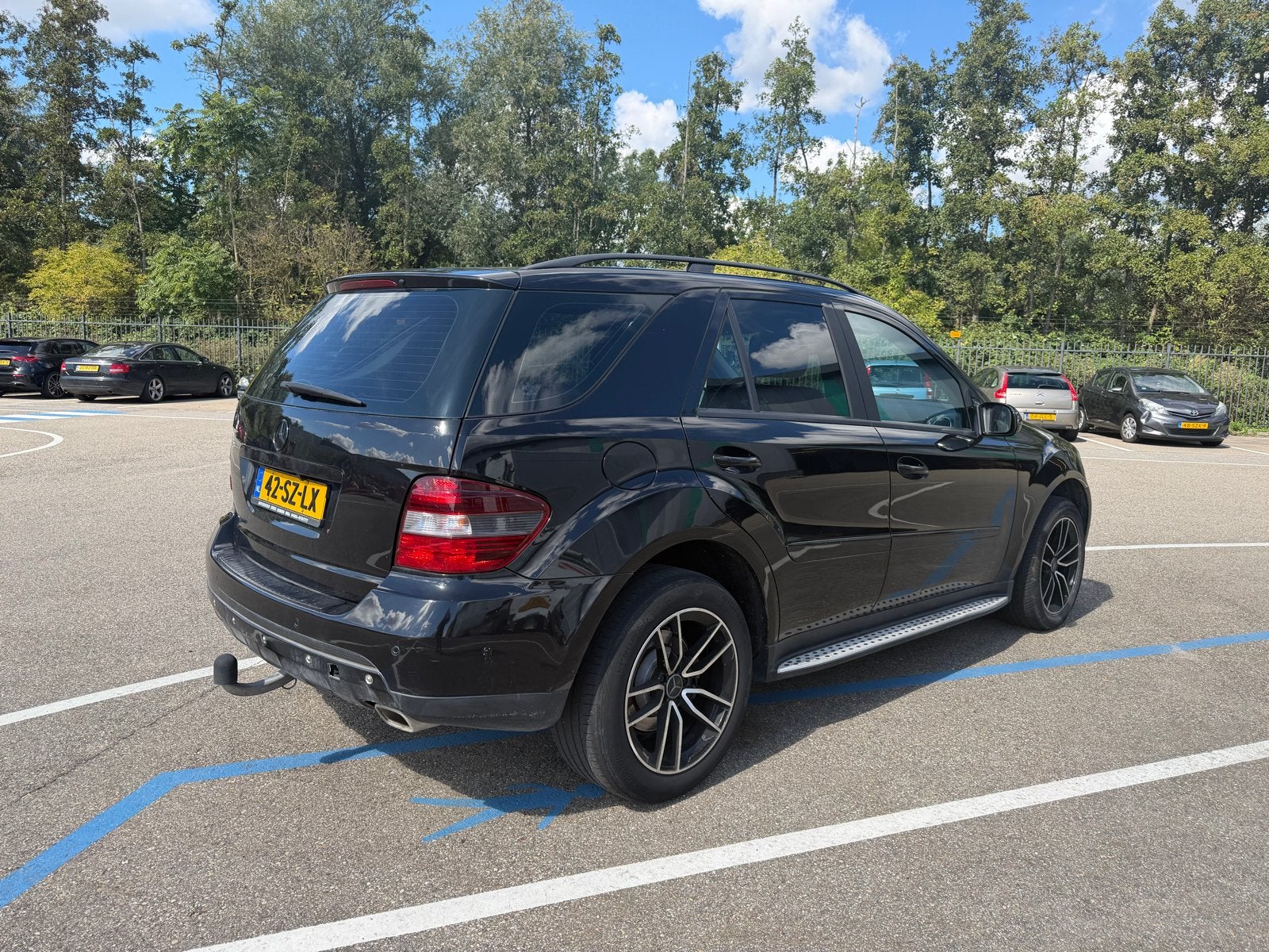Mercedes-Benz M-Klasse 3.0 CDI Ml320 4MATIC AUT 2006 Zwart, Auto's, Automaat, 255 €/maand, 10 km/l, Diesel