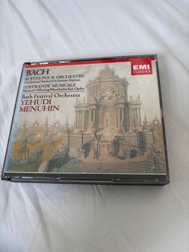 Bach: Suites & L'Offrande Musicale - Yehudi Menuhin CD, Ophalen of Verzenden, Barok, Zo goed als nieuw, Orkest of Ballet
