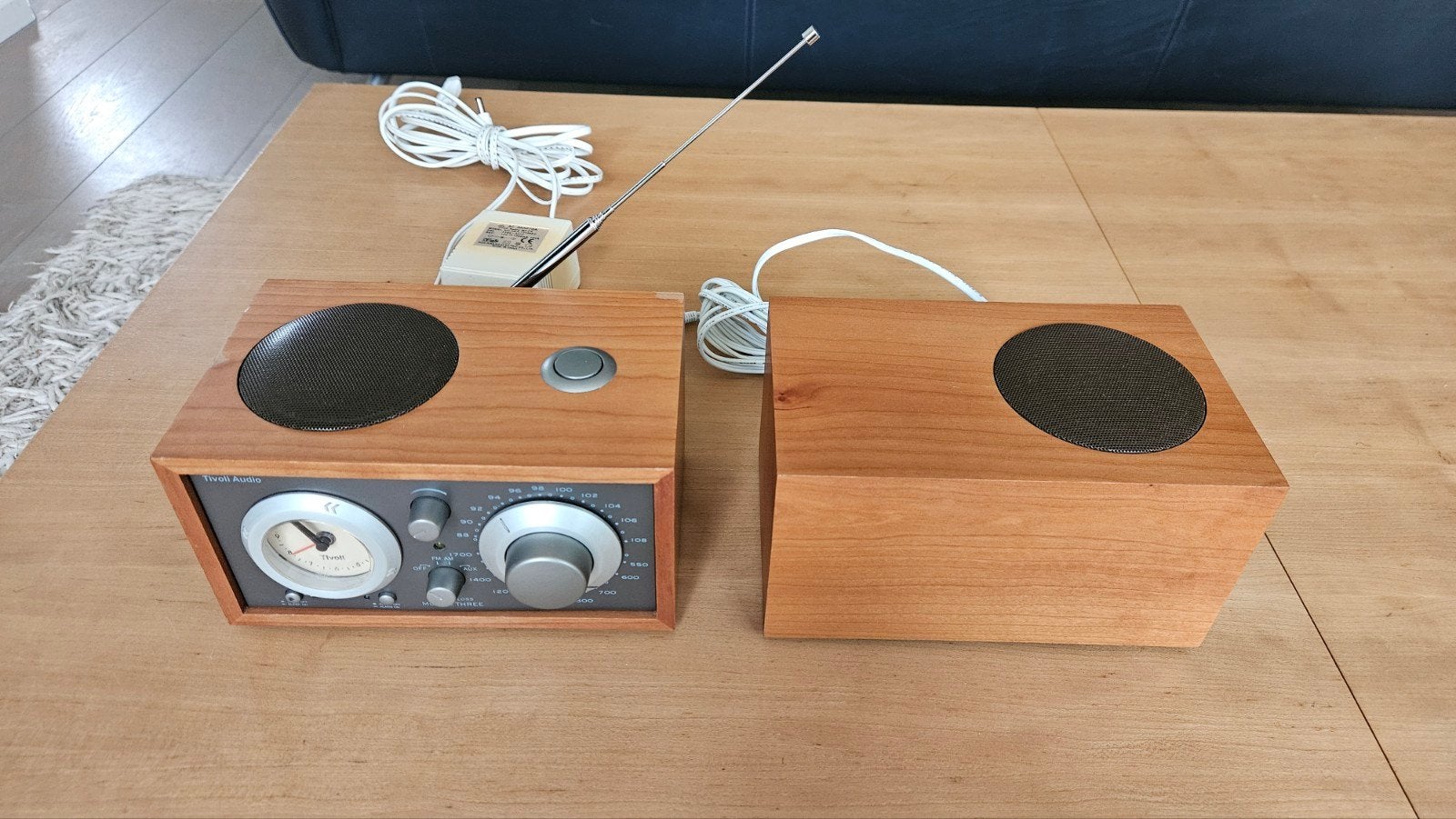 Tivoli Model Three stereo klokradio, Overige merken, Gebruikt, Ophalen of Verzenden, Microset