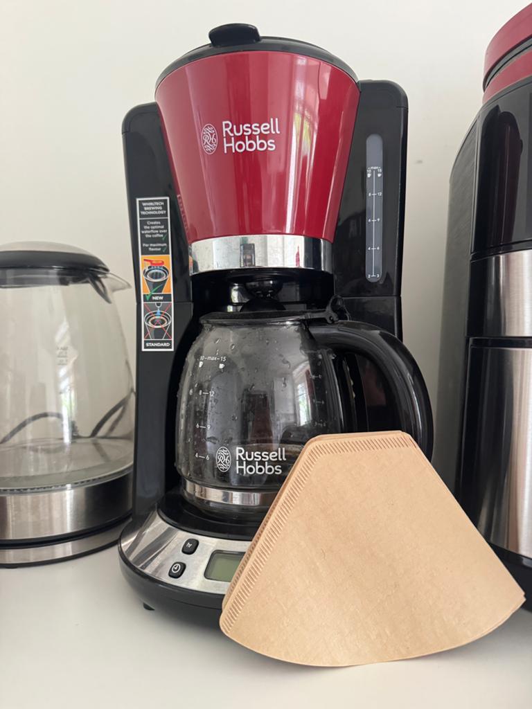 Russel Hobbs Filter Koffie Machine, Koffiemachine, Gemalen koffie, Ophalen of Verzenden, Zo goed als nieuw