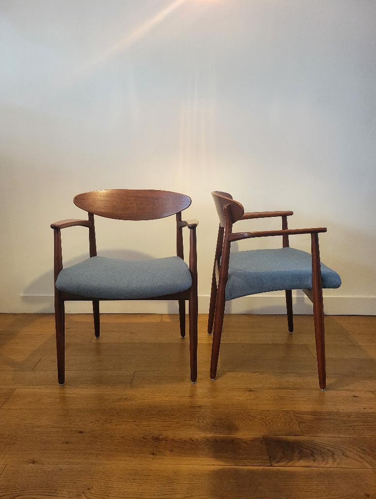 Armstoelen van Ejnar Larsen en Aksel Bender Madsen, Huis en Inrichting, Ophalen, Twee, Bruin, Stof