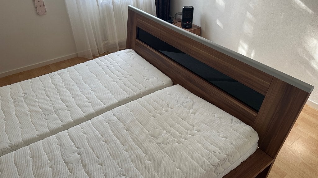 Twee persoons bed met nachtkastjes Bossflex lattenbodem, Huis en Inrichting, Ophalen, Minder dan 55 cm, Hout, 65 cm of meer