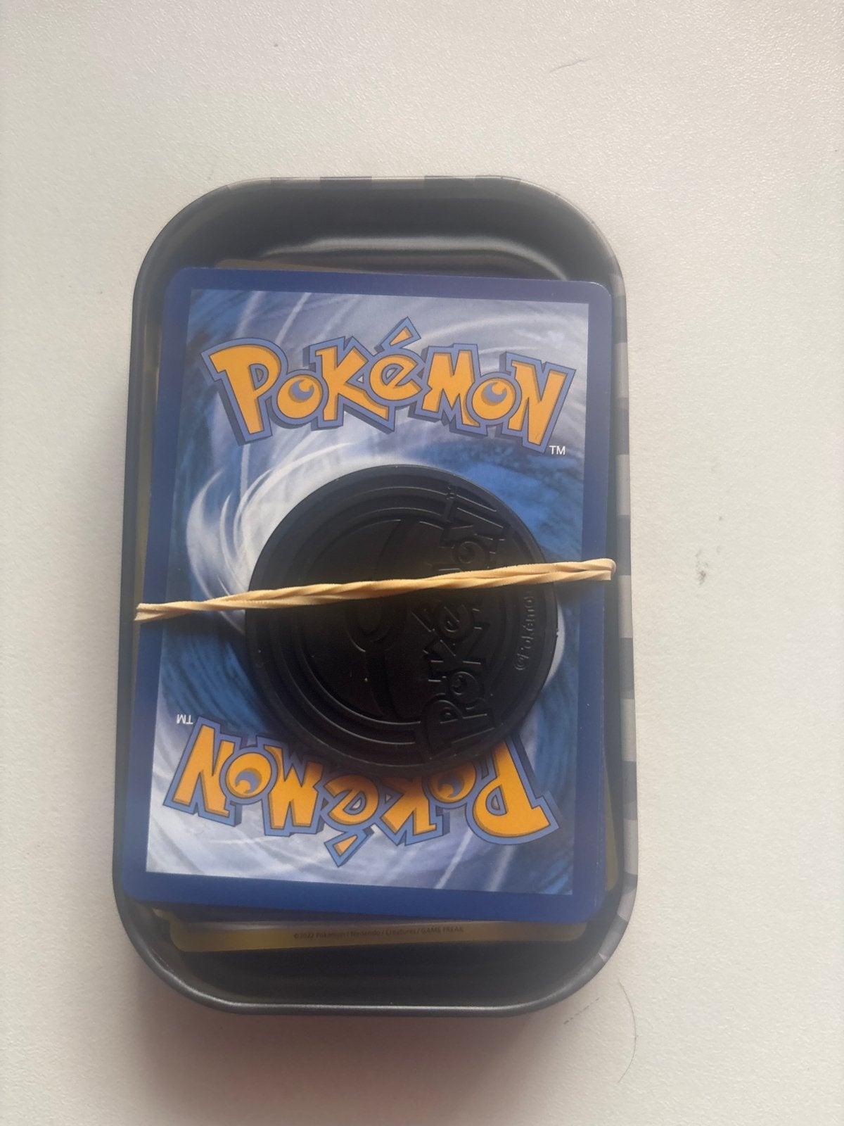 Pokémon Kaarten verassing mini tin, Hobby en Vrije tijd, Verzamelkaartspellen | Pokémon, Ophalen of Verzenden, Zo goed als nieuw