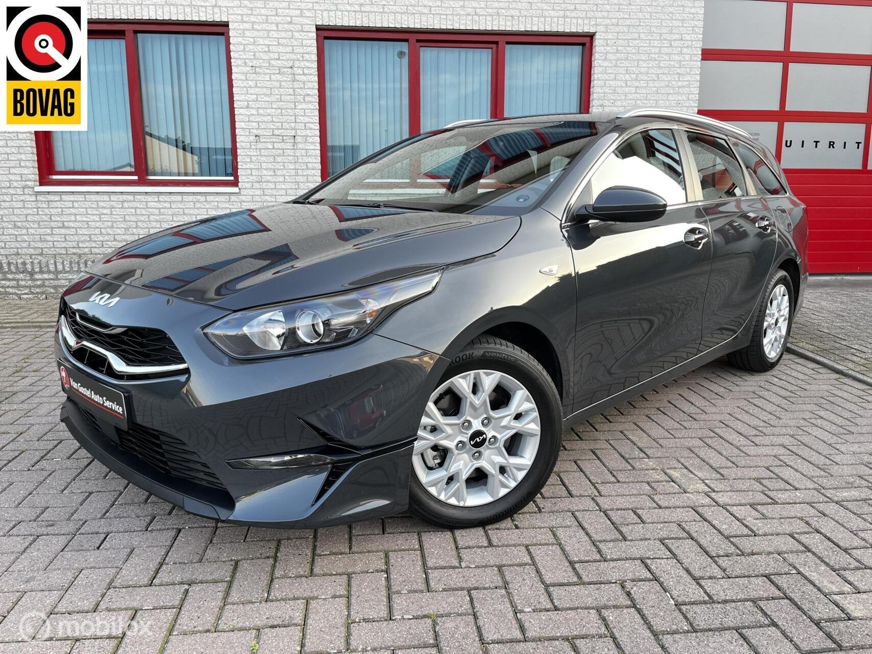 Kia Ceed Sportswagon 1.5 T-GDi AUTOMAAT/NAVI/CAMERA/140PK, Stof, Gebruikt, Zwart, 4 cilinders