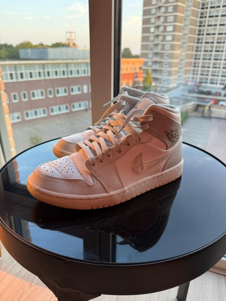 Air Jordan 1 Mid Grey Camo, Overige kleuren, Nike, Ophalen of Verzenden, Sneakers of Gympen