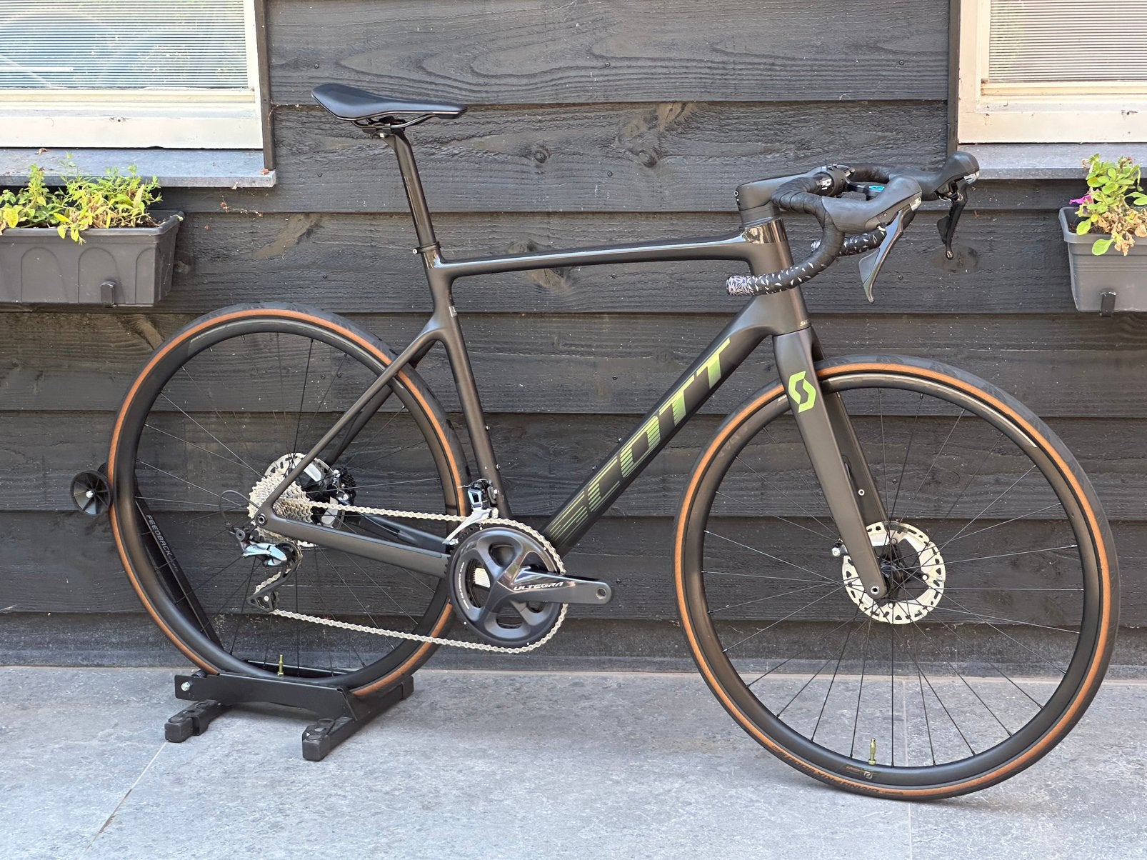 Scott Addict 20 Ultegra L incl. GARANTIE, Carbon, Zo goed als nieuw, Meer dan 20 versnellingen, 53 tot 57 cm