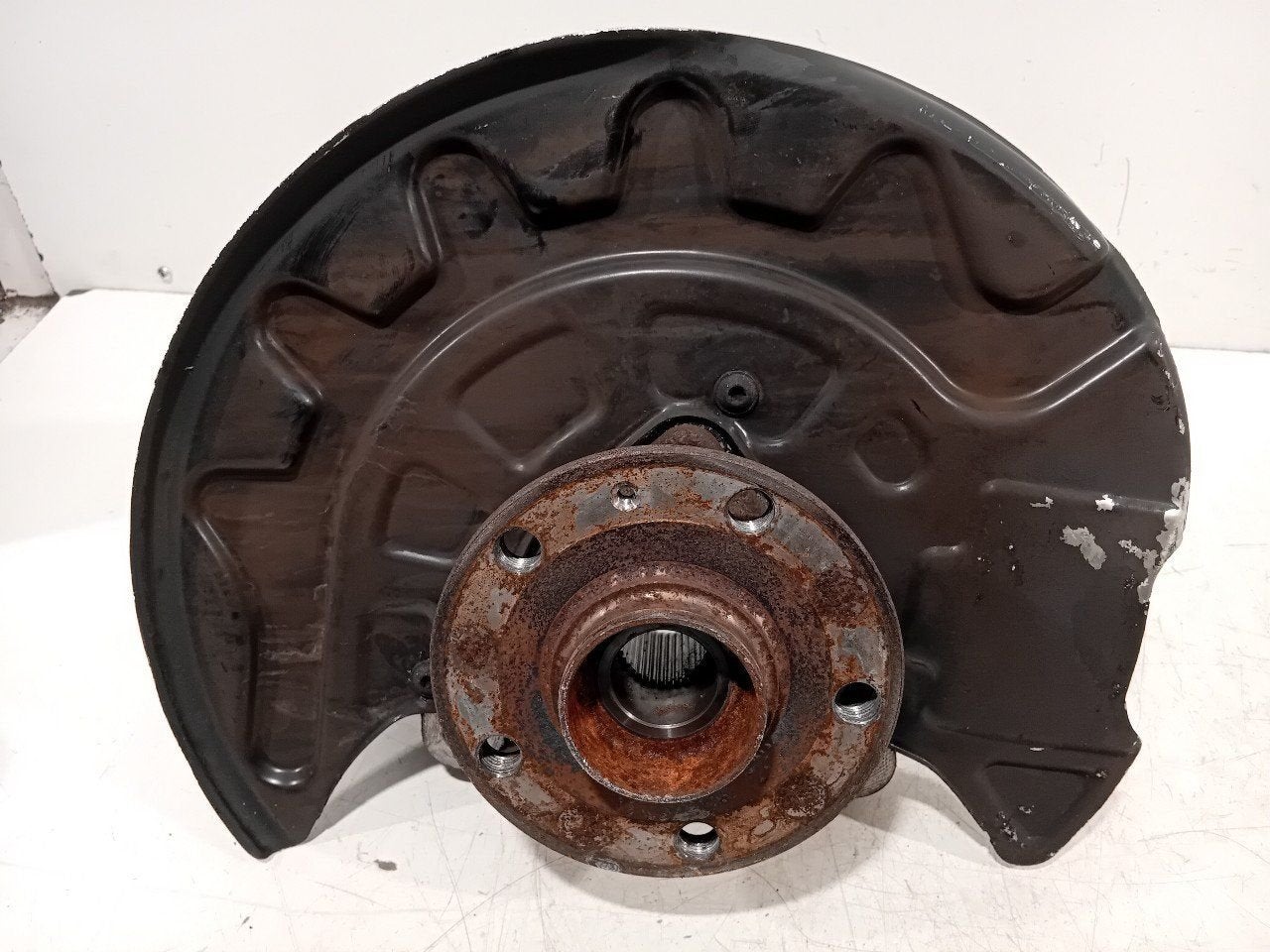 Wielnaaf links voor Volkswagen Golf, Onderdelen@venauto.nl, Van der Ven Autorecycling B.V., Gebruikt, Ettenseweg 76, 4706 PB Roosendaal, The Netherlands