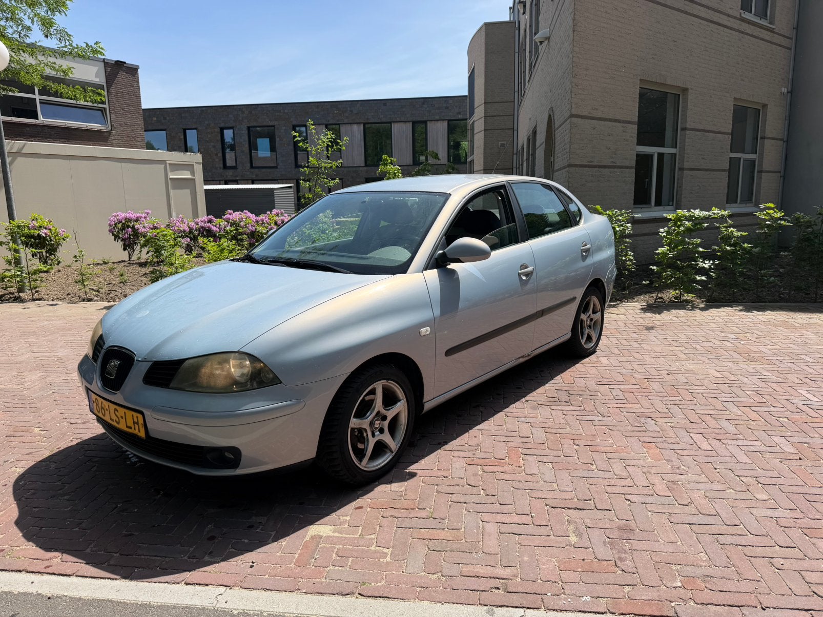 SEAT CORDOBA 1.4 FSI SIGNO 74KW CLIMATE NIEUWSTAAT, Auto's, Voorwielaandrijving, Origineel Nederlands, Handgeschakeld, Particulier