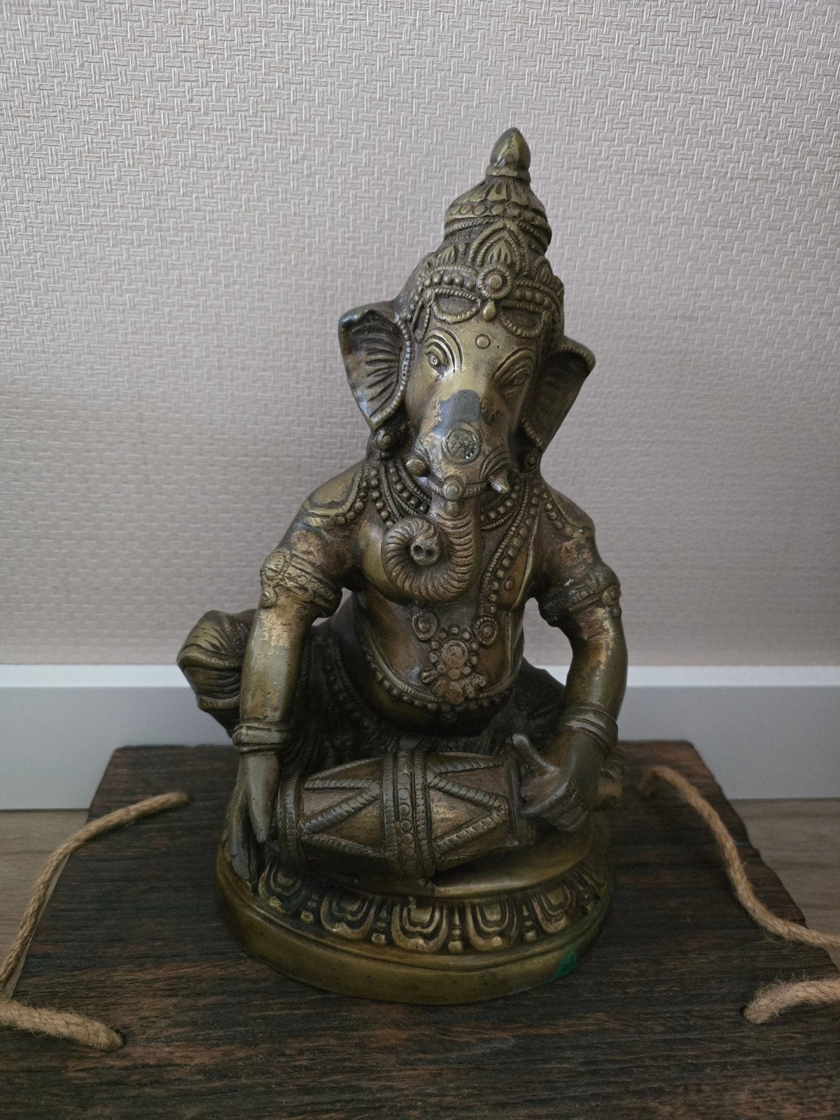 Gedetailleerd bronzen Ganesha beeld met trommel, Ophalen of Verzenden