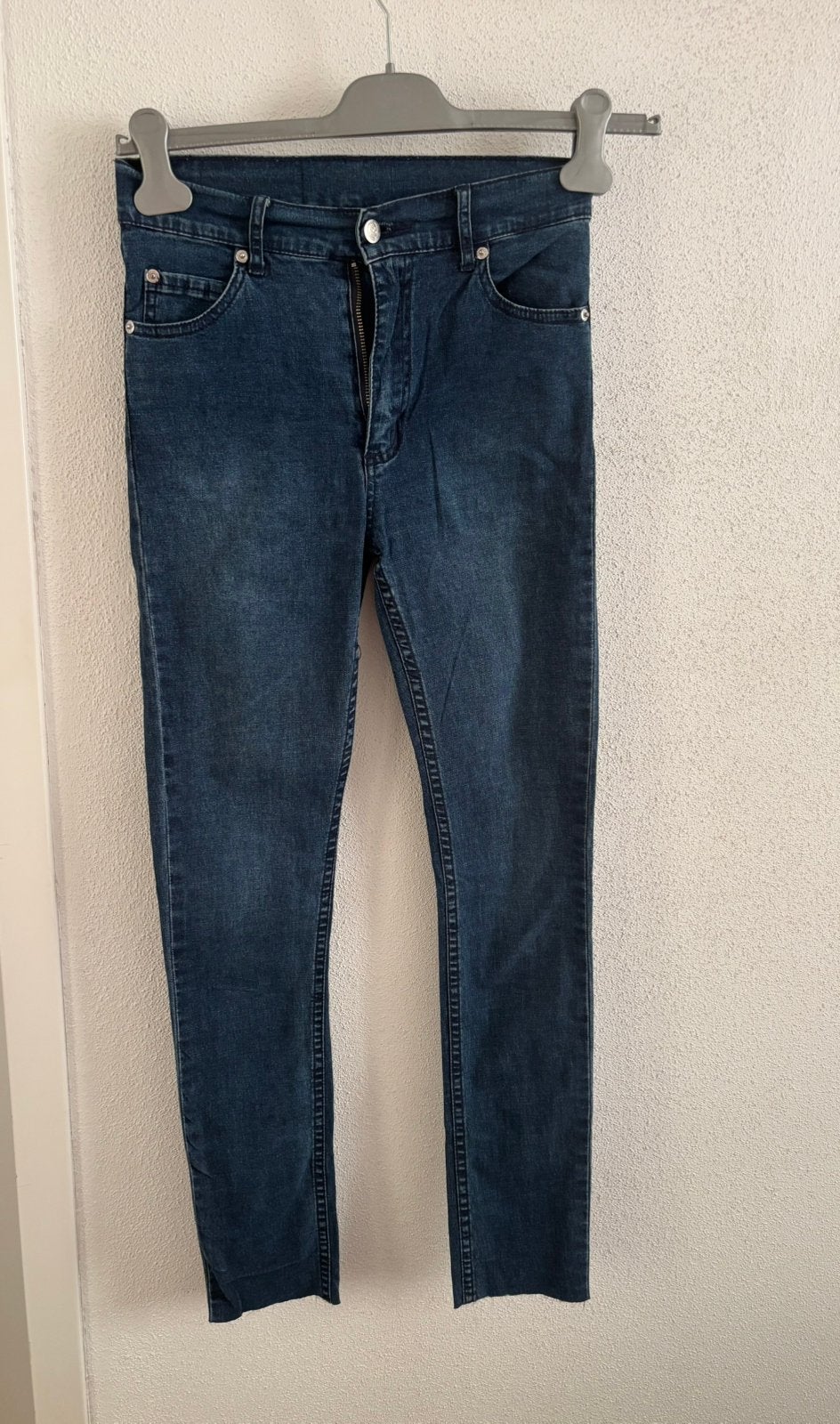 Cheap Monday Jeans W27/L34 - Zo goed als nieuw, Verzenden, Zo goed als nieuw, Blauw, W27 (confectie 34) of kleiner