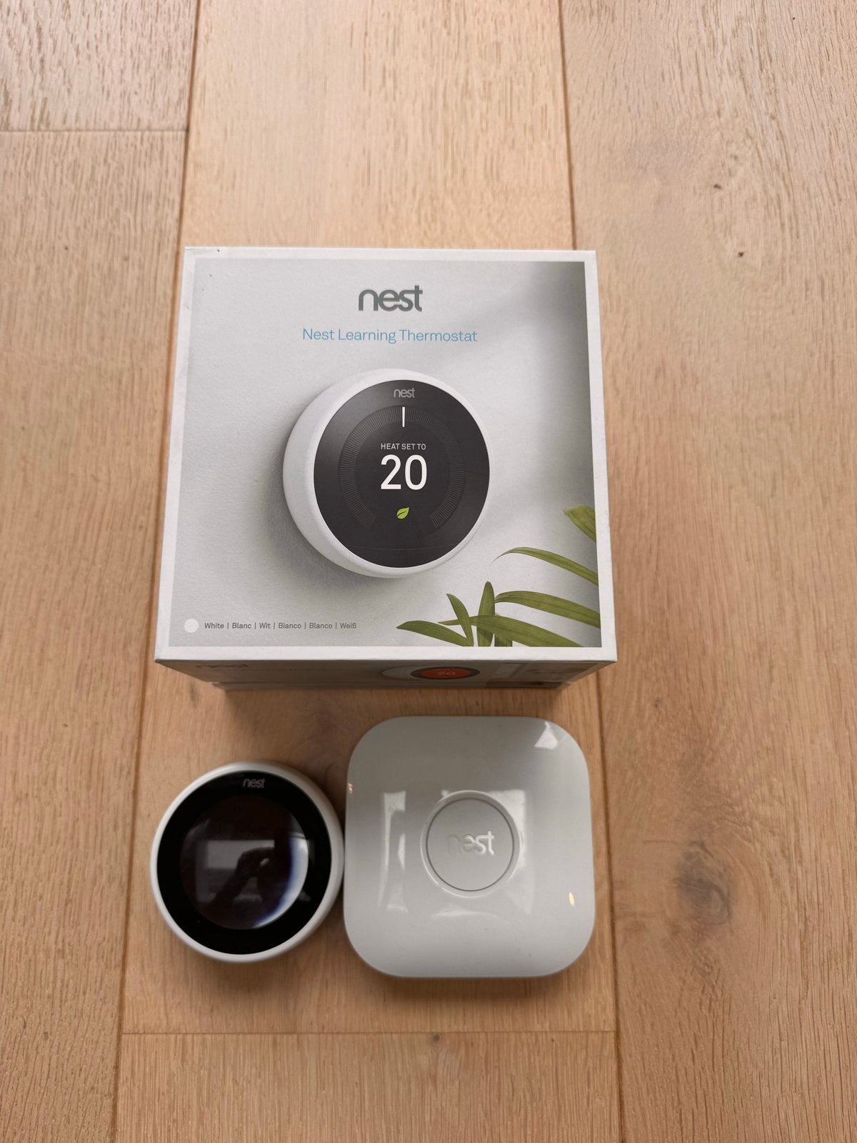 Nest Learning Thermostat - Slimme thermostaat, Doe-het-zelf en Verbouw, Thermostaten, Zo goed als nieuw, Slimme thermostaat, Ophalen of Verzenden