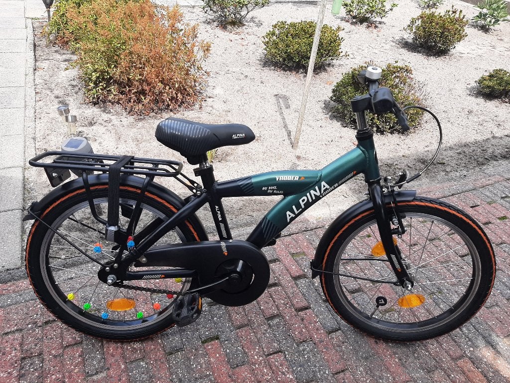 2 x Alpina Yabber 1x 20 inch en 1 x 18 inch zie advertentie, Fietsen en Brommers, Fietsen | Jongens, Ophalen, Terugtraprem, Alpino