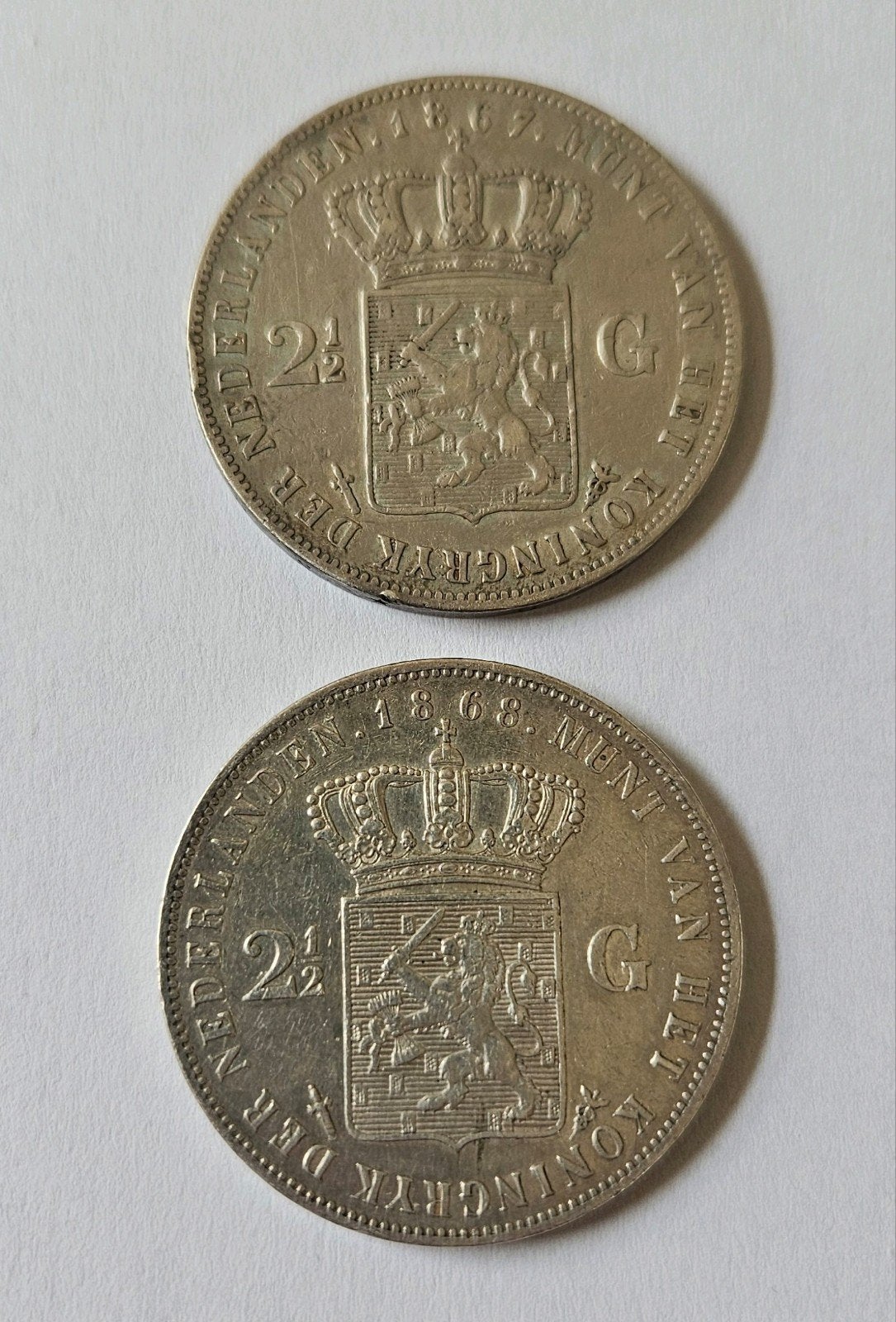 2x zilveren 2½ Gulden Koning Willem III (1867 & 1868), Postzegels en Munten, Munten | Nederland, Koning Willem III, Setje, Zilver