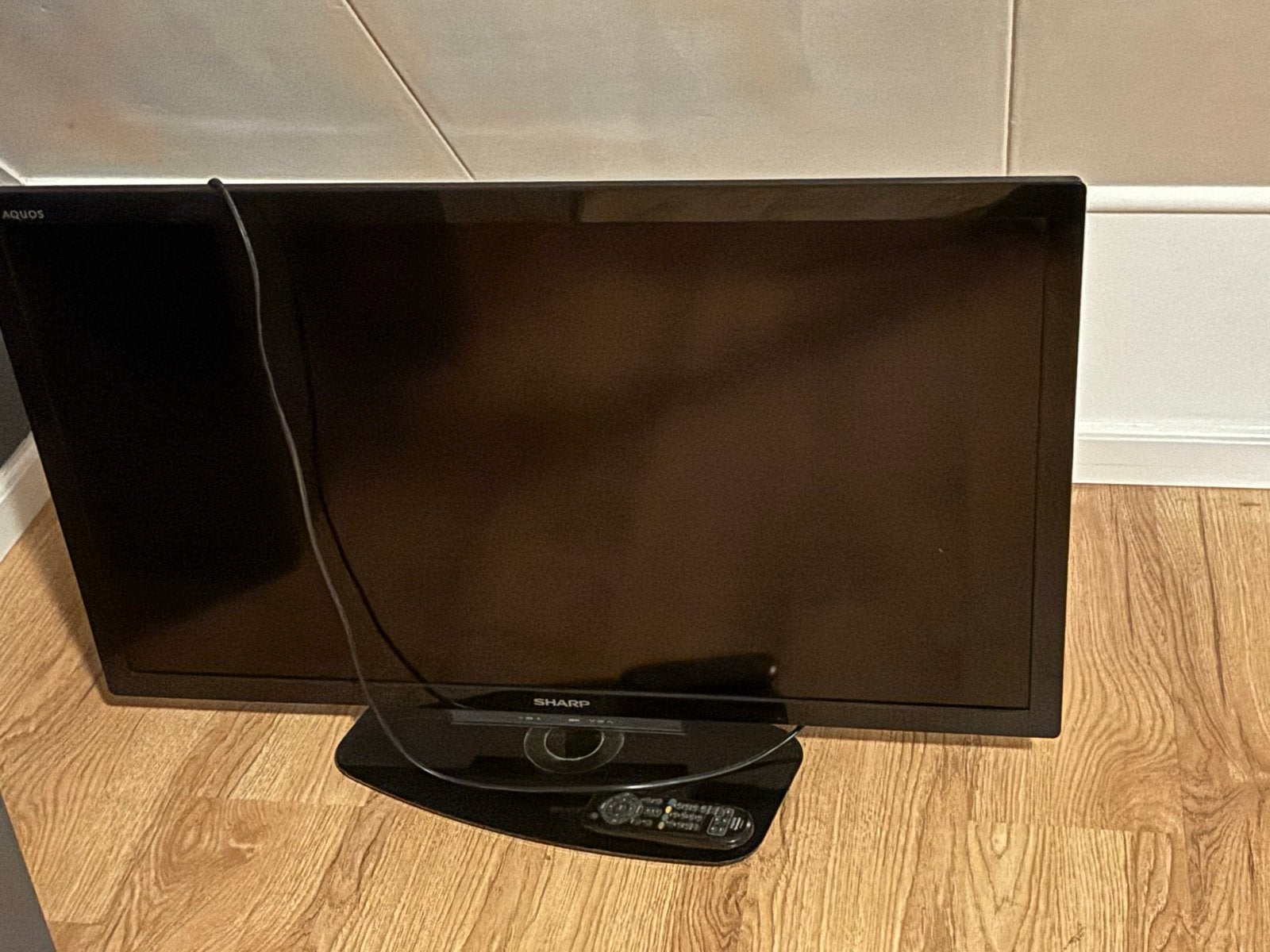 Sharp Aquos TV met afstandsbediening, Audio, Tv en Foto, Televisies, Ophalen, Gebruikt, 50 Hz, Minder dan 40 cm