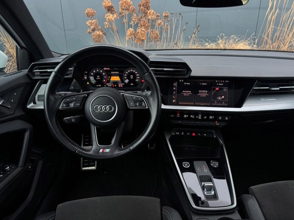 Audi A3 Sportback 40 TFSI e | 3x S-Line | Pano | Camera | Ma, Auto's, Audi, Gebruikt, Zwart, 4 cilinders, Met garantie (alle)