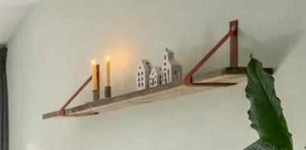 Wandplank steigerhout met lederen riemen, Huis en Inrichting, Woonaccessoires | Wandplanken en Boekenplanken, Ophalen, Gebruikt