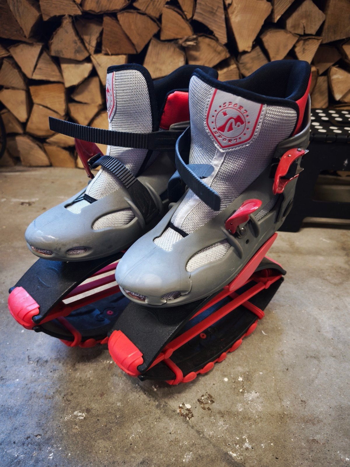 Kangoo Jumps maat 38 (valt als 37) met defect, Ophalen of Verzenden, Gebruikt