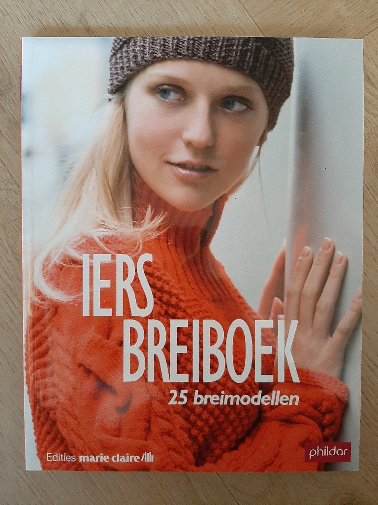 Iers Breiboek - 25 Breimodellen, Hobby en Vrije tijd, Ophalen of Verzenden, Zo goed als nieuw, Breien, Patroon of Boek