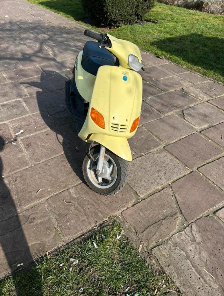 Gezocht zip type 2/3 6 a 700 euro ongeveer, Ophalen, Gebruikt, Maximaal 45 km/u, Benzine