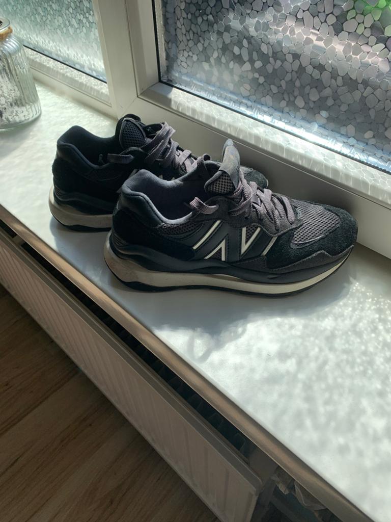 New Balance 57/40 sneakers - Zo goed als nieuw, Ophalen, Zo goed als nieuw, Zwart, Sneakers of Gympen
