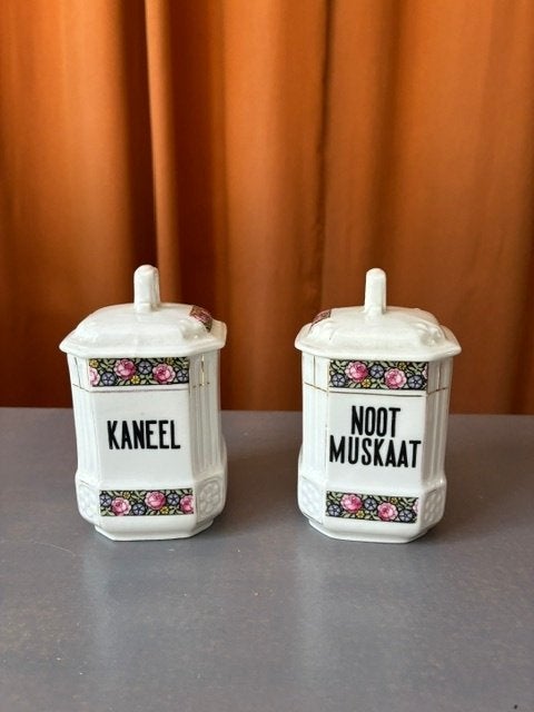 Vintage kruidenpotjes: Kaneel en Nootmuskaat, Antiek en Kunst, Ophalen