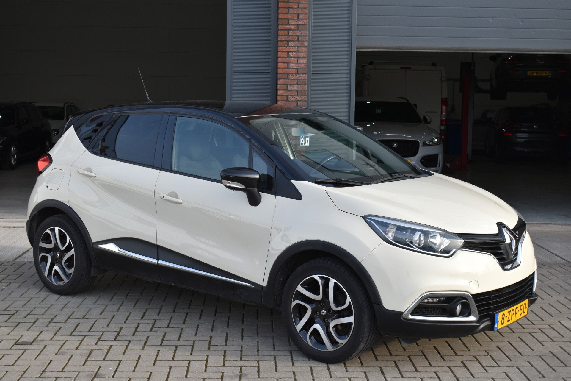 Renault Captur 1.5 dCi Dynamique (bj 2015), Voorwielaandrijving, Euro 5, 4 cilinders, 620 kg
