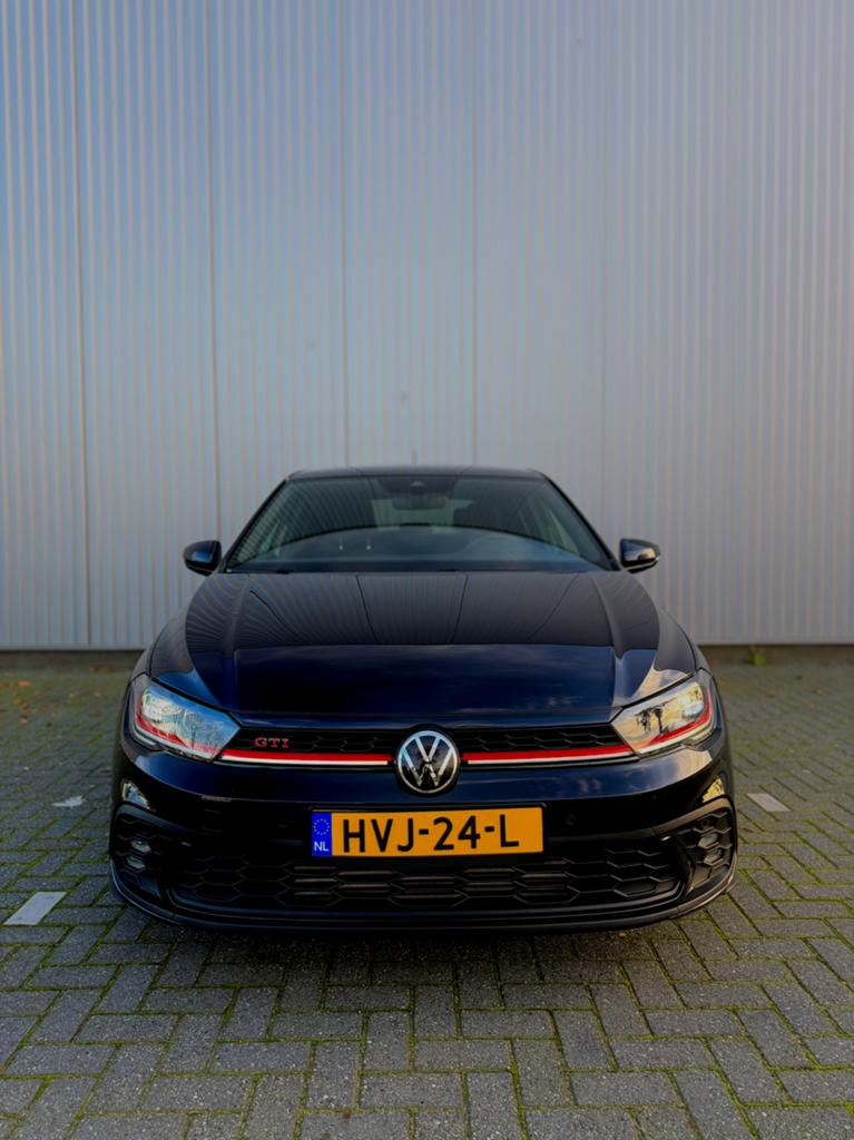 Volkswagen Polo 2.0 TSI 207pk Dsg-7 2022 Zwart, Auto's, Stof, 4 cilinders, 1984 cc, Zwart