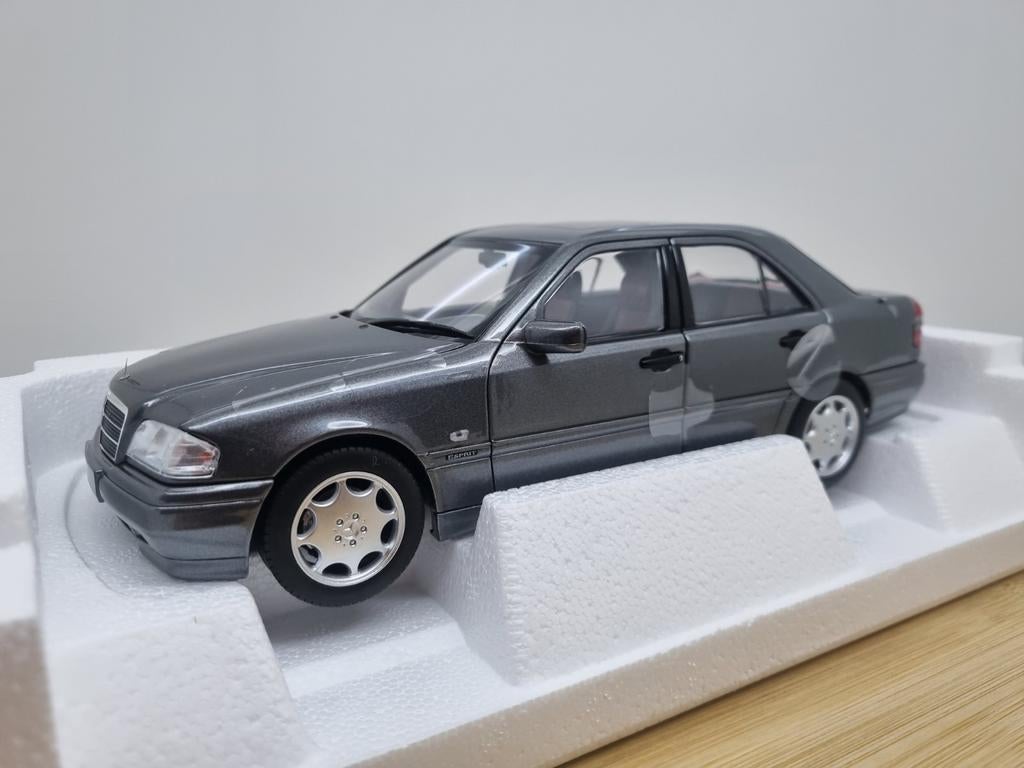 Norev Mercedes C-Klasse W202 Limited Edition! Nieuw in doos!, Auto, Nieuw, Norev, Ophalen of Verzenden