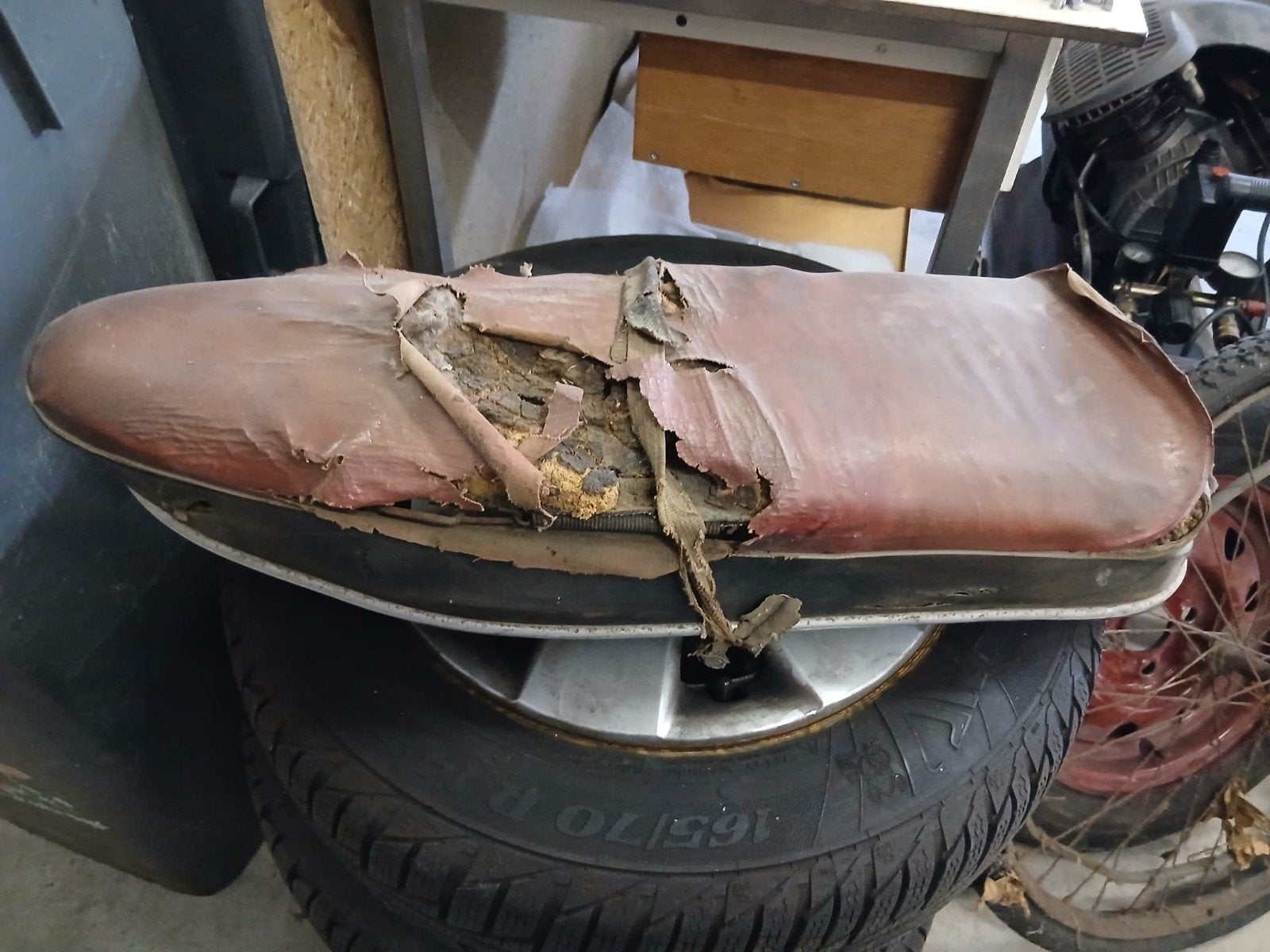 Kreidler eitank zadel - Opknapper, Ophalen of Verzenden, Gebruikt, Zadel